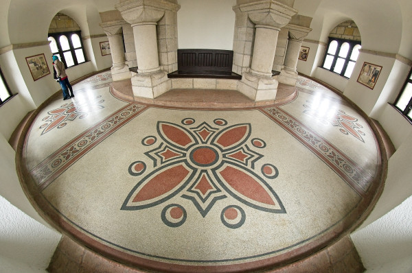 Inside of Elizabeth Lookout